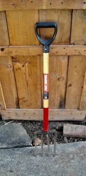 True Temper Spading Fork